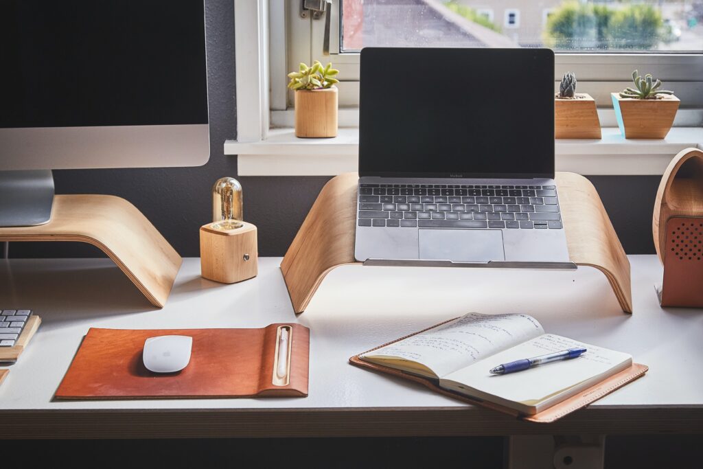 organized desk space for productive learning. A cluttered desk is a cluttered mind. Organizing your work space will remove any obstacles preventing you from getting your work done.